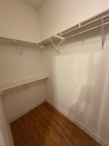 1572 Banyan Way, Weston, FL 33327