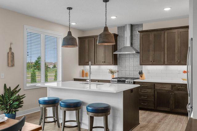 5190 Sundial Lane, Woodbury, MN 55129