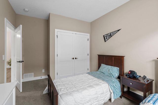 5190 Sundial Lane, Woodbury, MN 55129