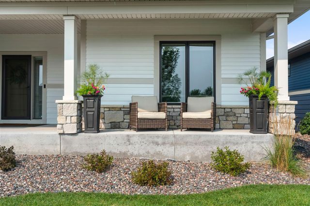 5190 Sundial Lane, Woodbury, MN 55129
