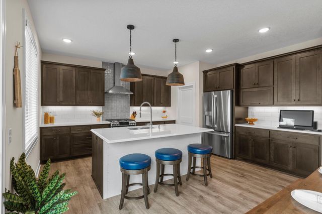 5190 Sundial Lane, Woodbury, MN 55129