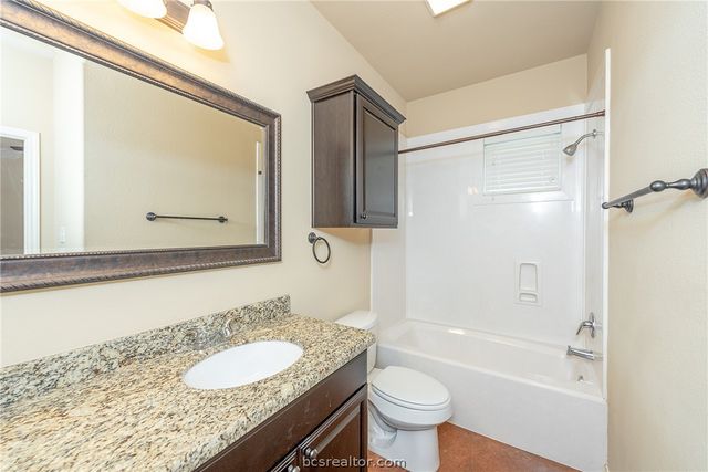 110 Tang Cake Drive, College Station, TX 77845