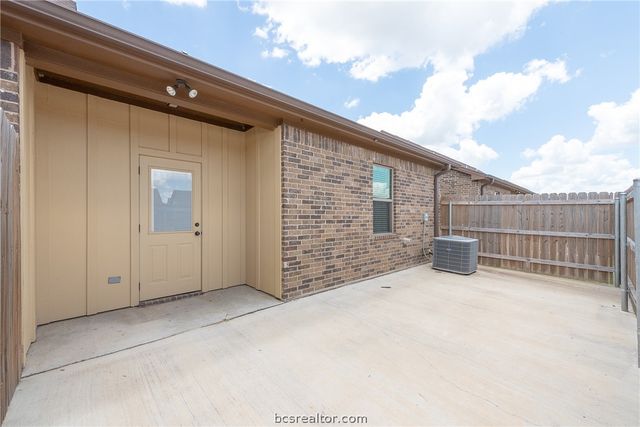 110 Tang Cake Drive, College Station, TX 77845