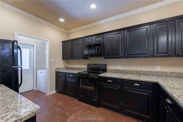 110 Tang Cake Drive, College Station, TX 77845