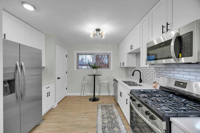 936 E 52nd Avenue, Gary, IN 46410