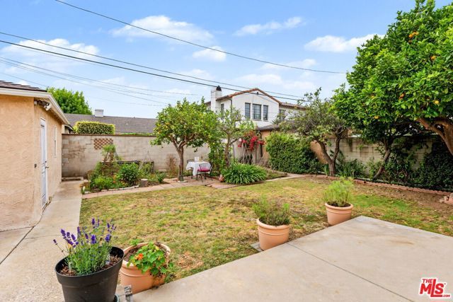 12018 Clover Avenue, Los Angeles, CA 90066