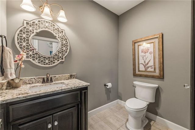 1104 Lakecrest Circle, Raymore, MO 64083