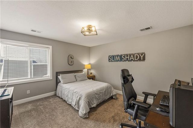 1104 Lakecrest Circle, Raymore, MO 64083
