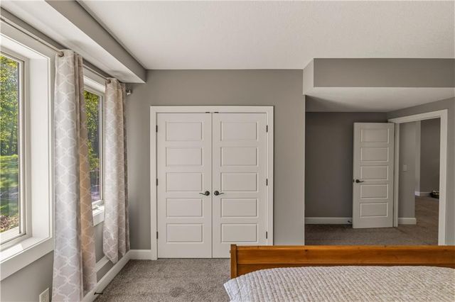 1104 Lakecrest Circle, Raymore, MO 64083