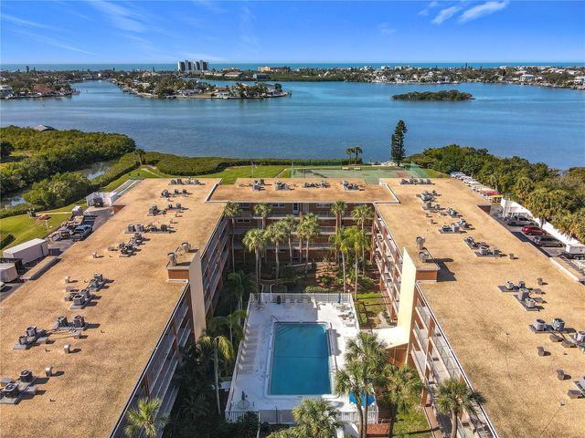 12760 INDIAN ROCKS ROAD 583, Largo, FL 33774