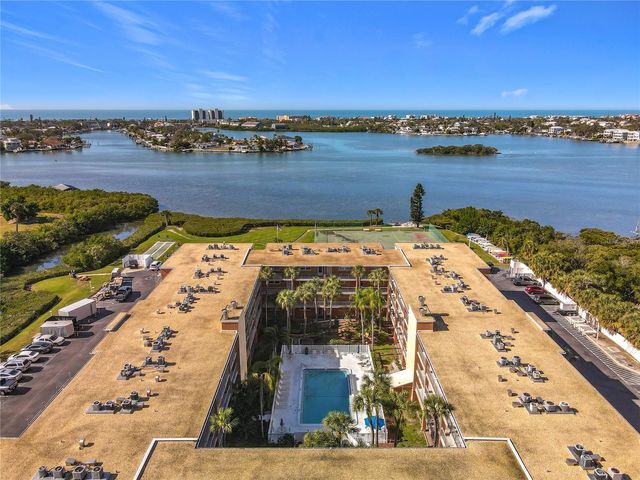 12760 INDIAN ROCKS ROAD 583, Largo, FL 33774