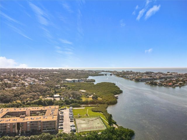 12760 INDIAN ROCKS ROAD 583, Largo, FL 33774