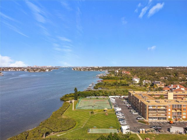 12760 INDIAN ROCKS ROAD 583, Largo, FL 33774