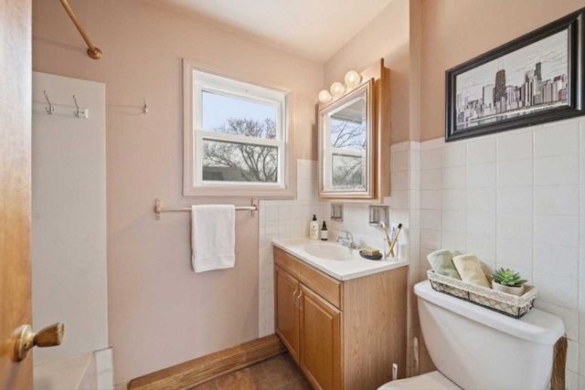 12815 Clinton Street, Blue Island, IL 60406