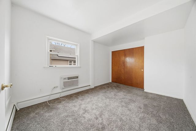 12815 Clinton Street, Blue Island, IL 60406