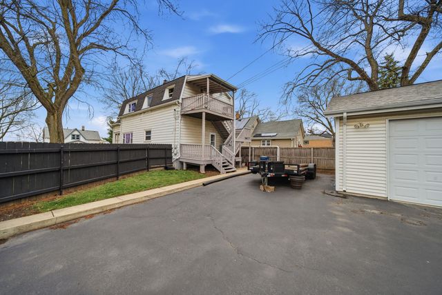 12815 Clinton Street, Blue Island, IL 60406