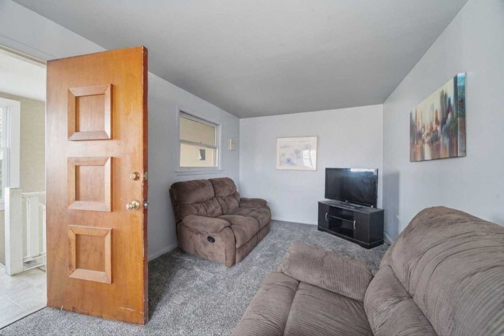12815 Clinton Street, Blue Island, IL 60406 — photo 2
