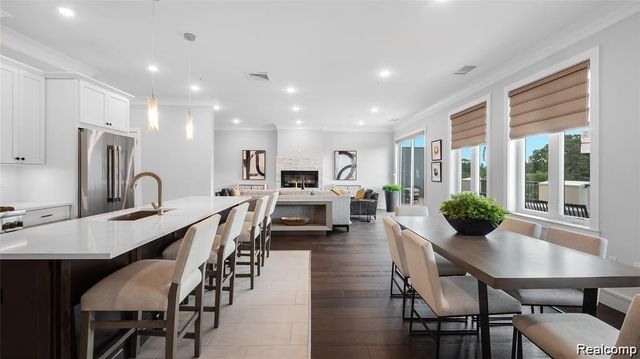 856 N OLD WOODWARD AVE Unit 301 Avenue, Birmingham, MI 48009