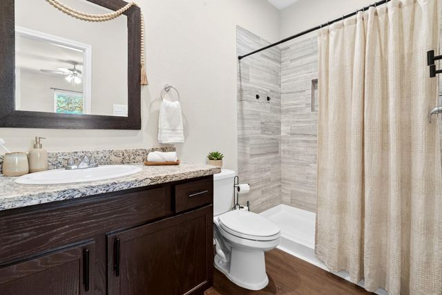 15678 Holly Drive, Montgomery, TX 77356