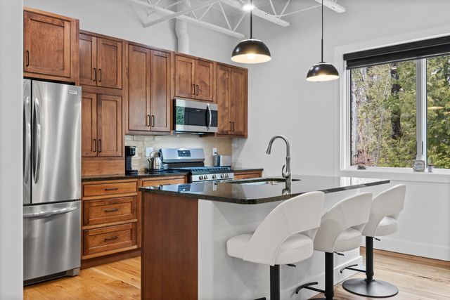 1388 Gray Drive 8, Traverse City, MI 49684