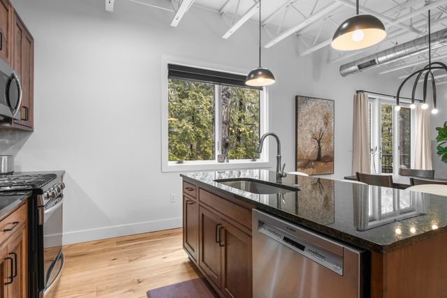 1388 Gray Drive 8, Traverse City, MI 49684