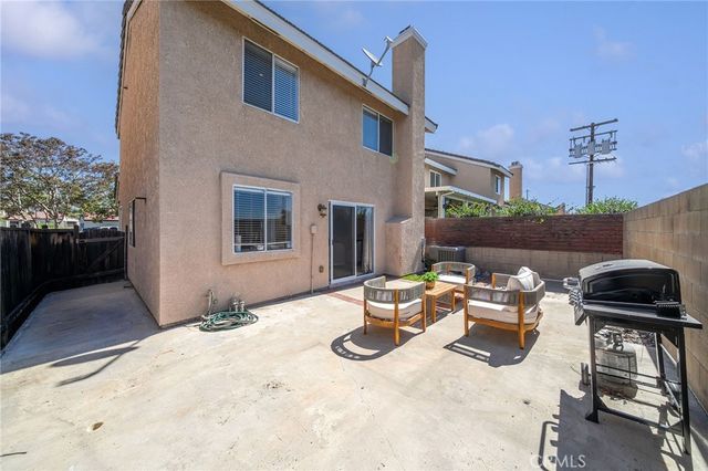 1582 Corte Santana, Upland, CA 91786