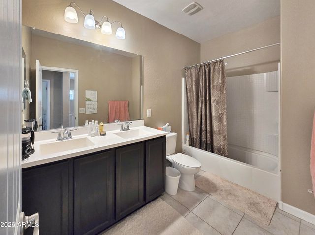 1367 S Country Club Drive 1201, Mesa, AZ 85210