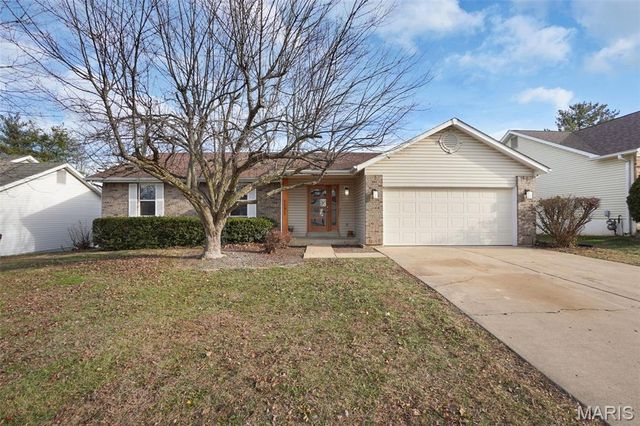 1171 Spencer Hill Drive, St Peters, MO 63376