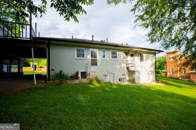 202 S Sage Street, Toccoa, GA 30577