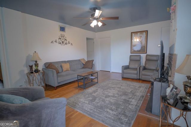 202 S Sage Street, Toccoa, GA 30577