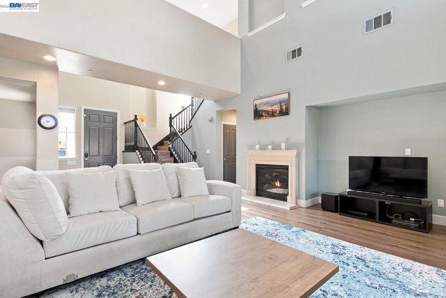 1172 Pimento Dr, Brentwood, CA 94513