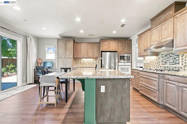 1172 Pimento Dr, Brentwood, CA 94513