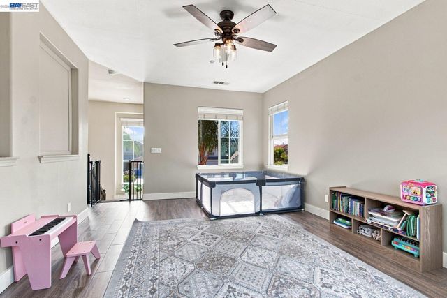 1172 Pimento Dr, Brentwood, CA 94513