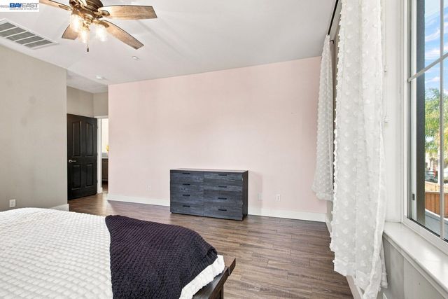 1172 Pimento Dr, Brentwood, CA 94513