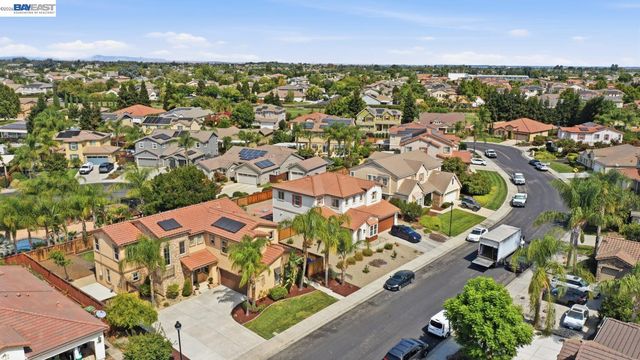 1172 Pimento Dr, Brentwood, CA 94513