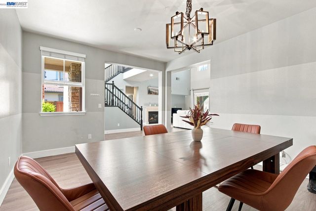 1172 Pimento Dr, Brentwood, CA 94513
