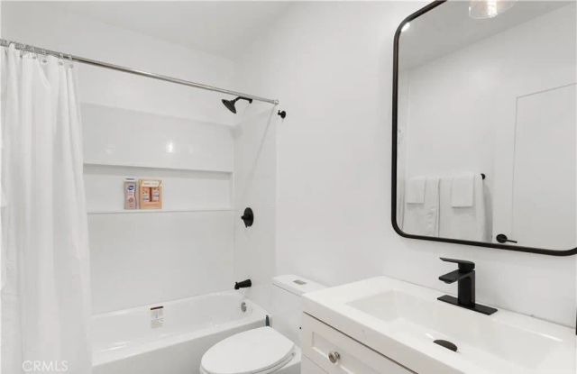 13206 S Vermont, Gardena, CA 90247