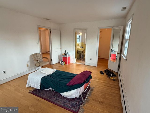 1101 WEBSTER DR, Wilmington, DE 19803