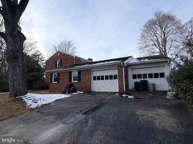 1101 WEBSTER DR, Wilmington, DE 19803