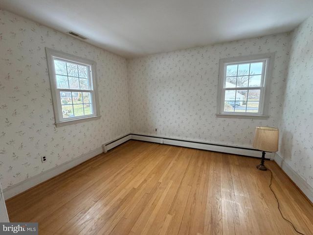 1101 WEBSTER DR, Wilmington, DE 19803