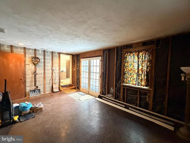 1101 WEBSTER DR, Wilmington, DE 19803