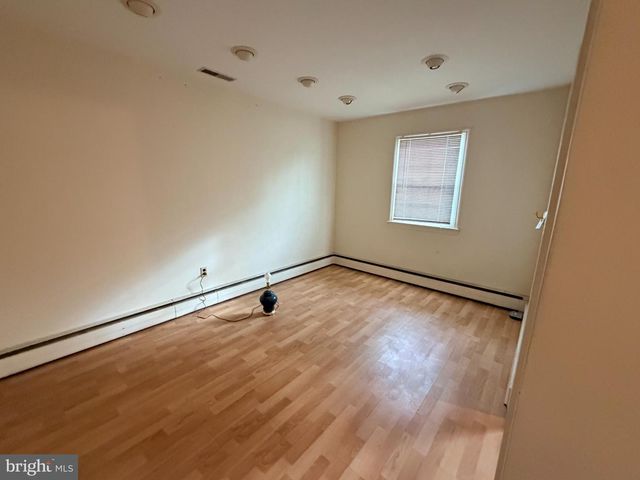 1101 WEBSTER DR, Wilmington, DE 19803