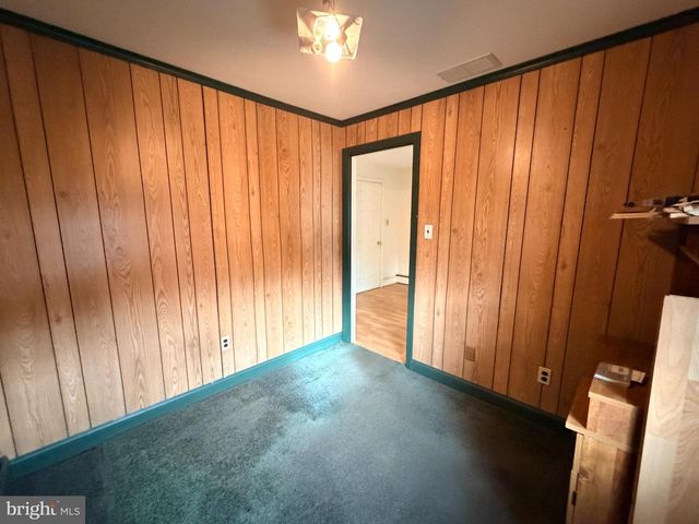 1101 WEBSTER DR, Wilmington, DE 19803