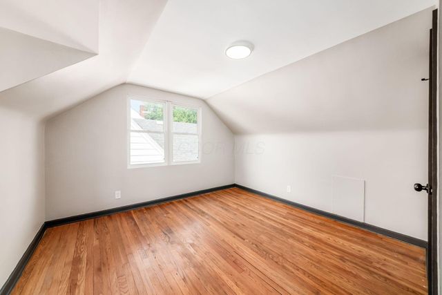 2200 Medina Avenue, Columbus, OH 43211