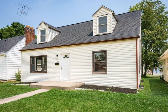 2200 Medina Avenue, Columbus, OH 43211
