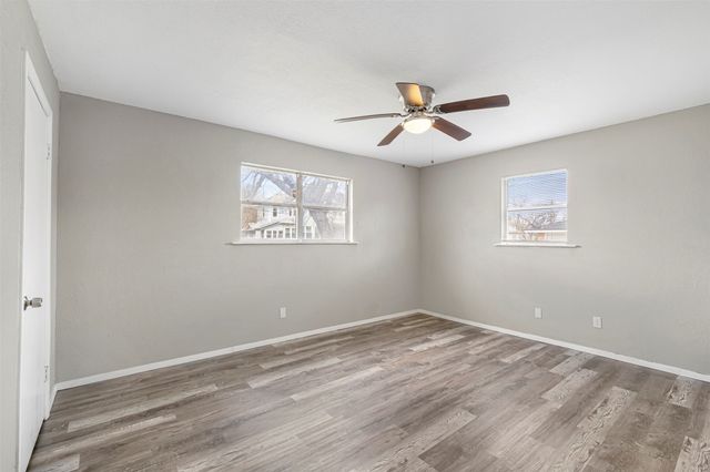 105 W College Street, Blooming Grove, TX 76626