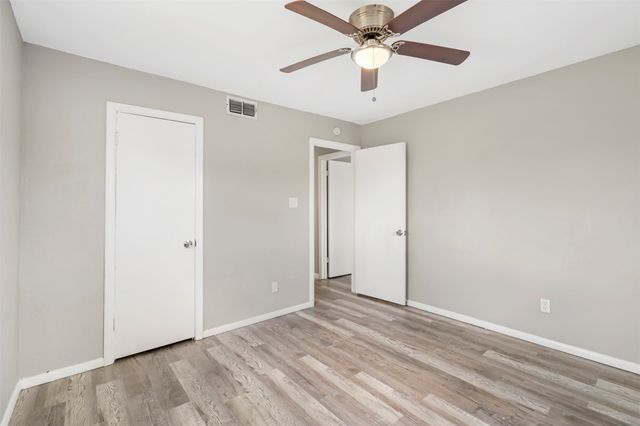 105 W College Street, Blooming Grove, TX 76626