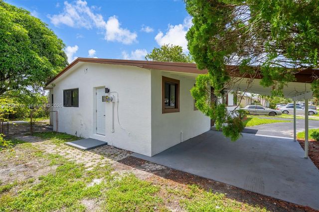 18425 NW 23rd Avenue, Miami Gardens, FL 33056
