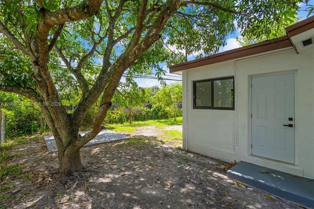 18425 NW 23rd Avenue, Miami Gardens, FL 33056