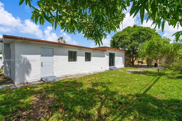 18425 NW 23rd Avenue, Miami Gardens, FL 33056